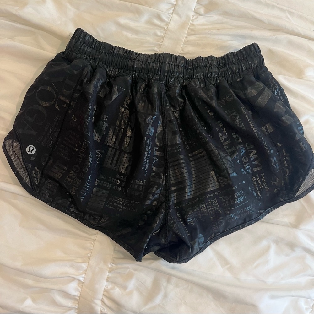 Black Lululemon run hotty hot shorts, size 4.